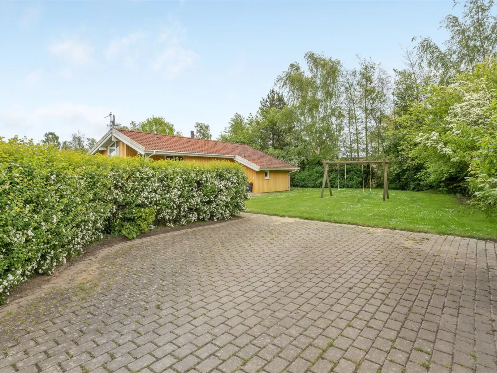 "Gutta" - 500m from the sea-Buiten