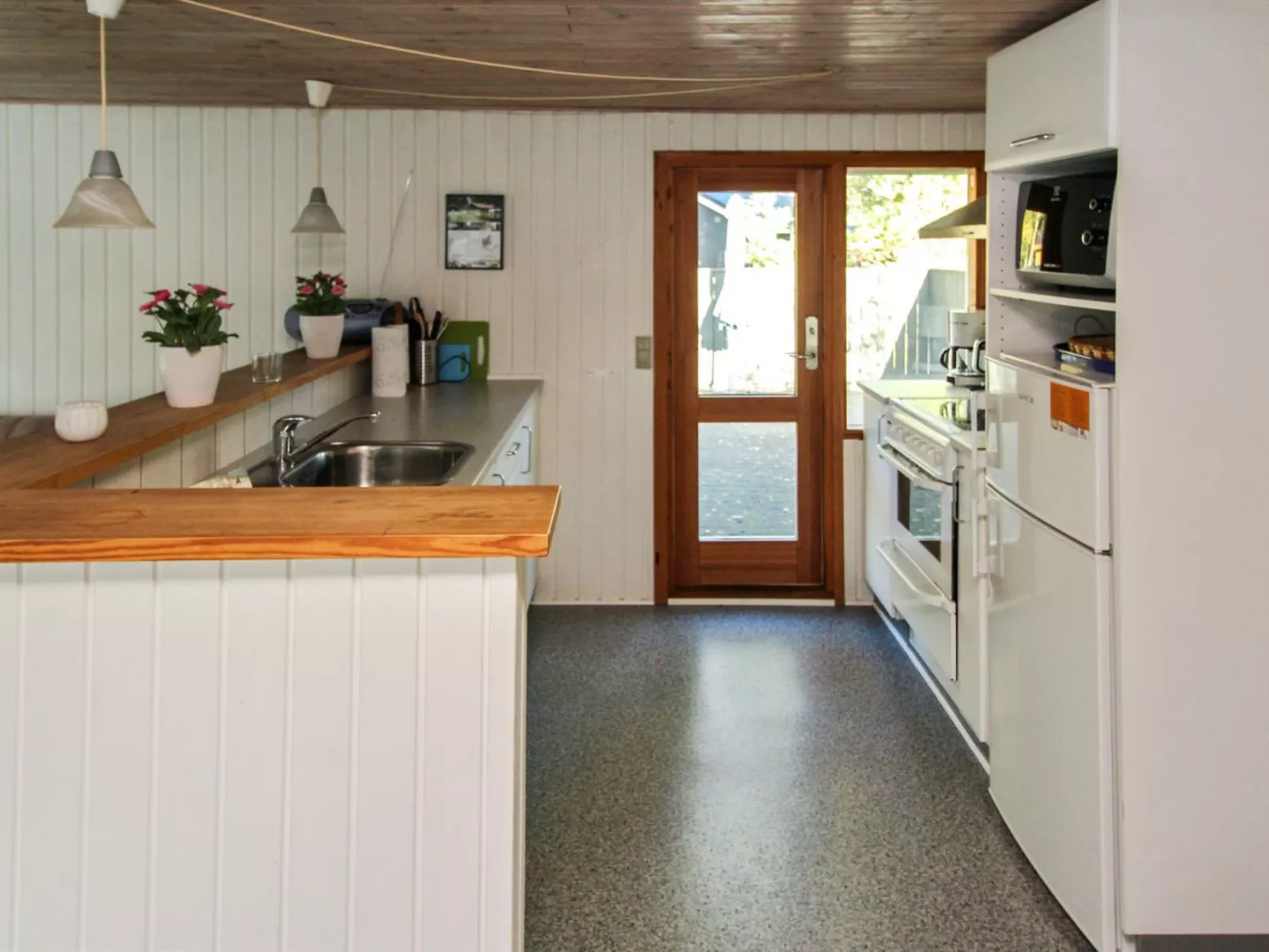 "Ketildor" - 100m from the sea-Binnen