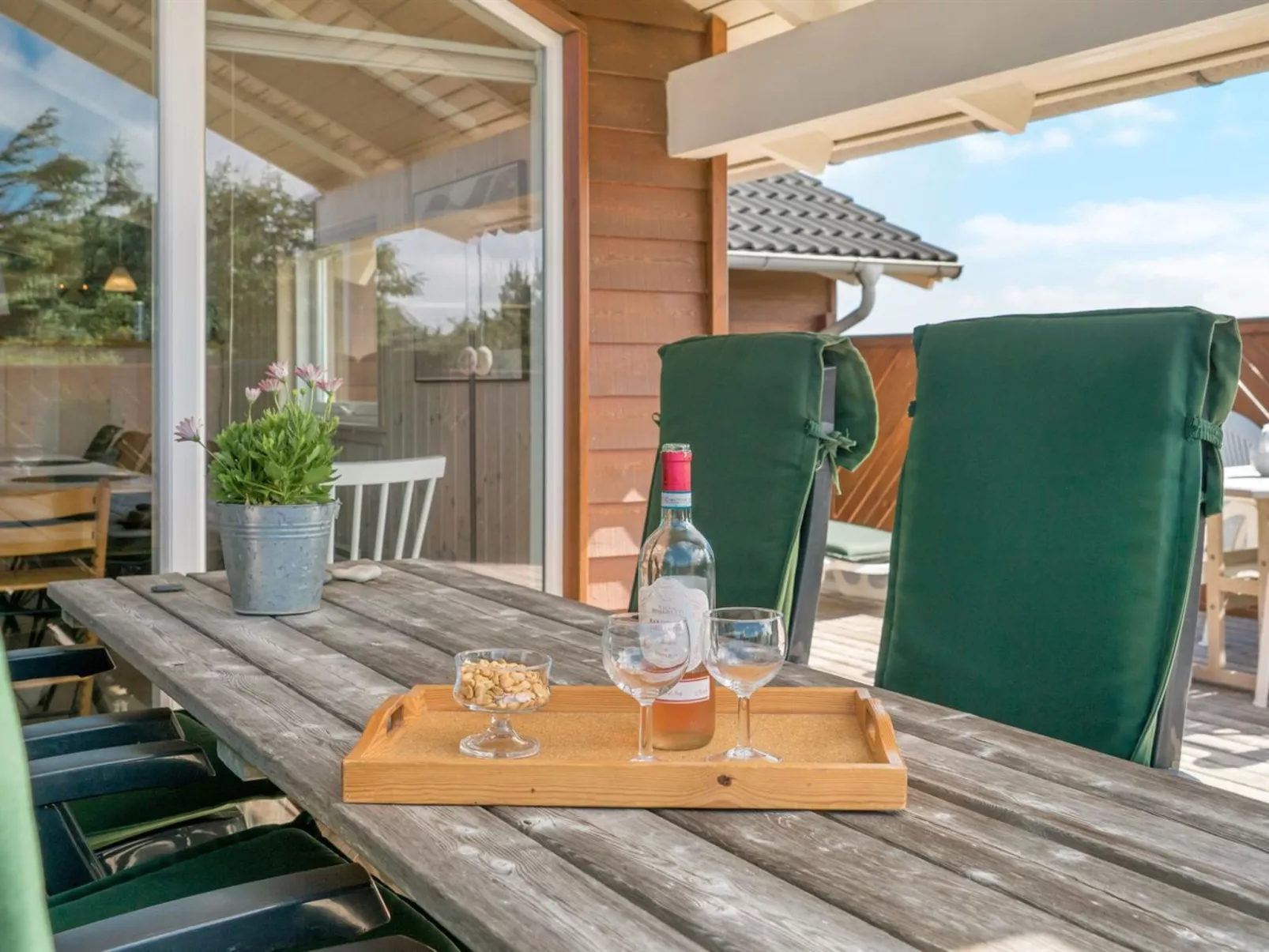 "Horsten" - 350m from the sea-Buiten