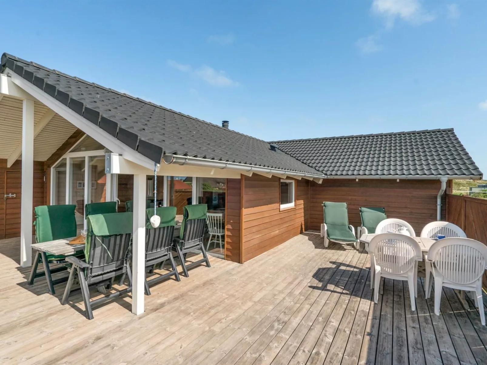 "Horsten" - 350m from the sea-Buiten