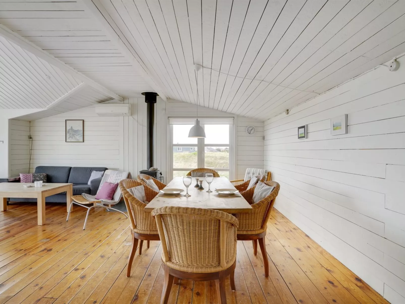 "Dreng" - 800m from the sea-Binnen