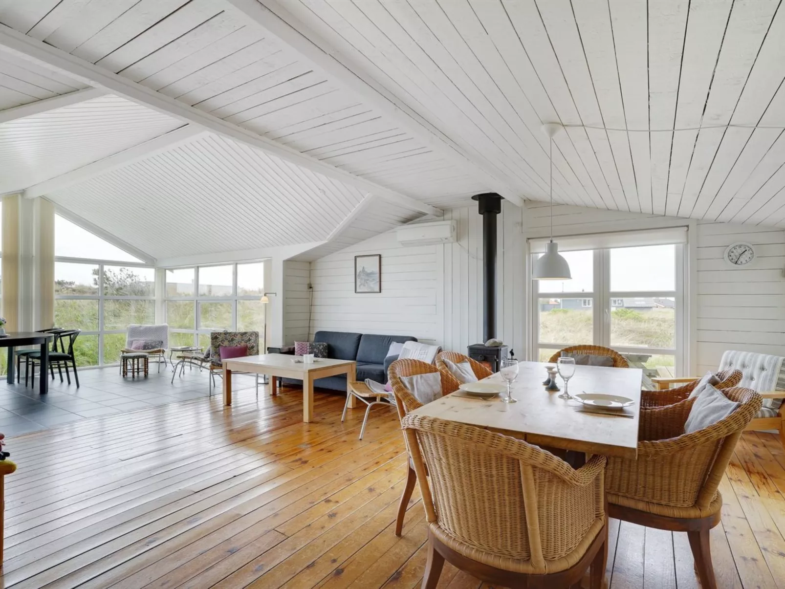 "Dreng" - 800m from the sea-Binnen