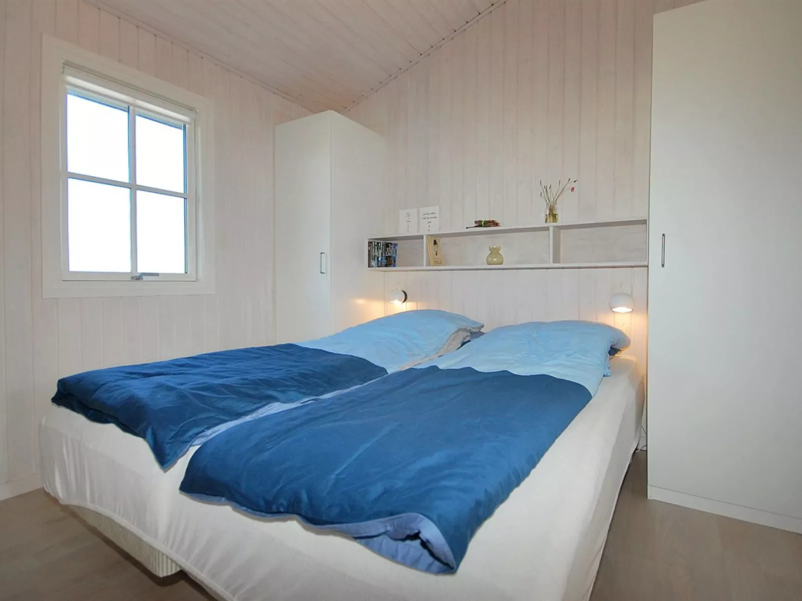 "Driss" - 500m from the sea-Binnen