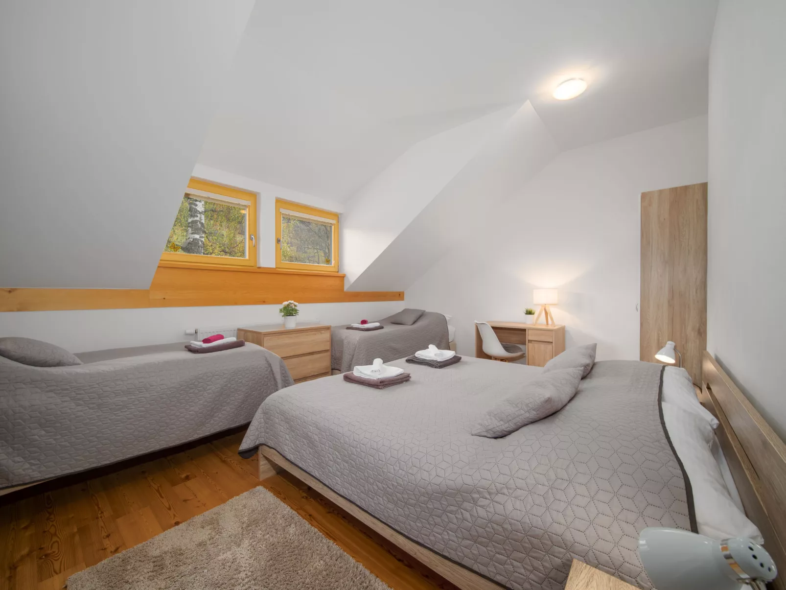 Ski-In Ski-Out Mountain Duplex Portášky3-Binnen