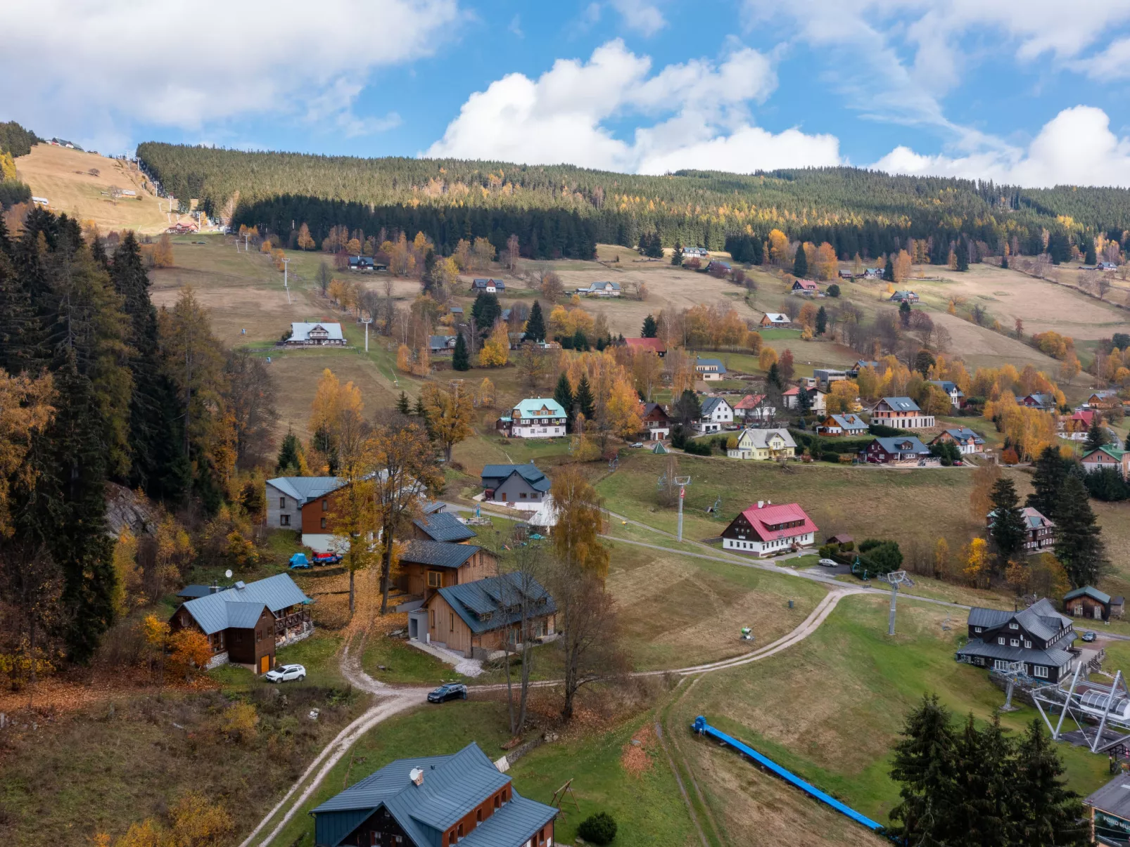 Ski-In Ski-Out Mountain Duplex Portášky3-Buiten
