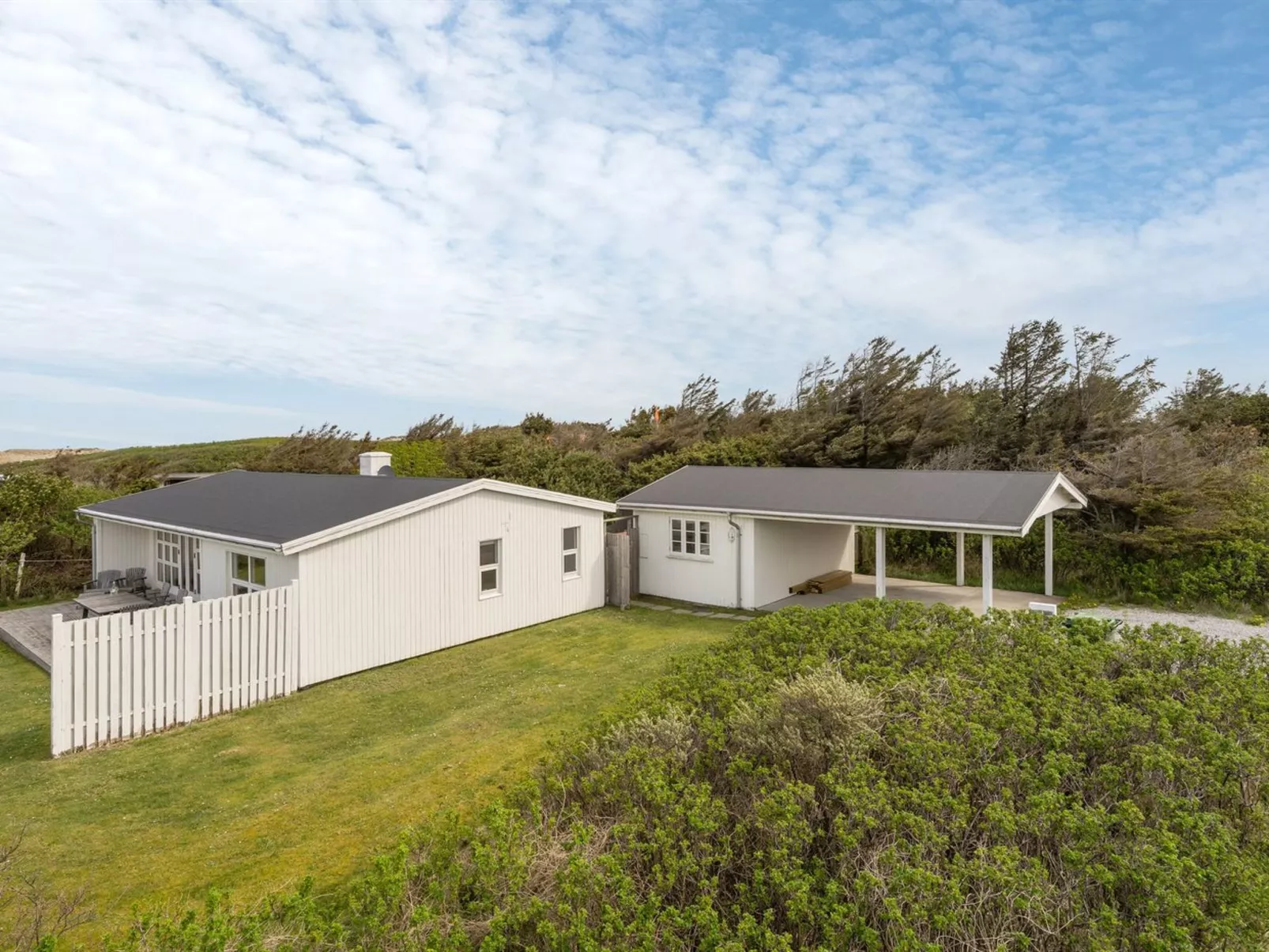 "Vilja" - 150m from the sea-Buiten