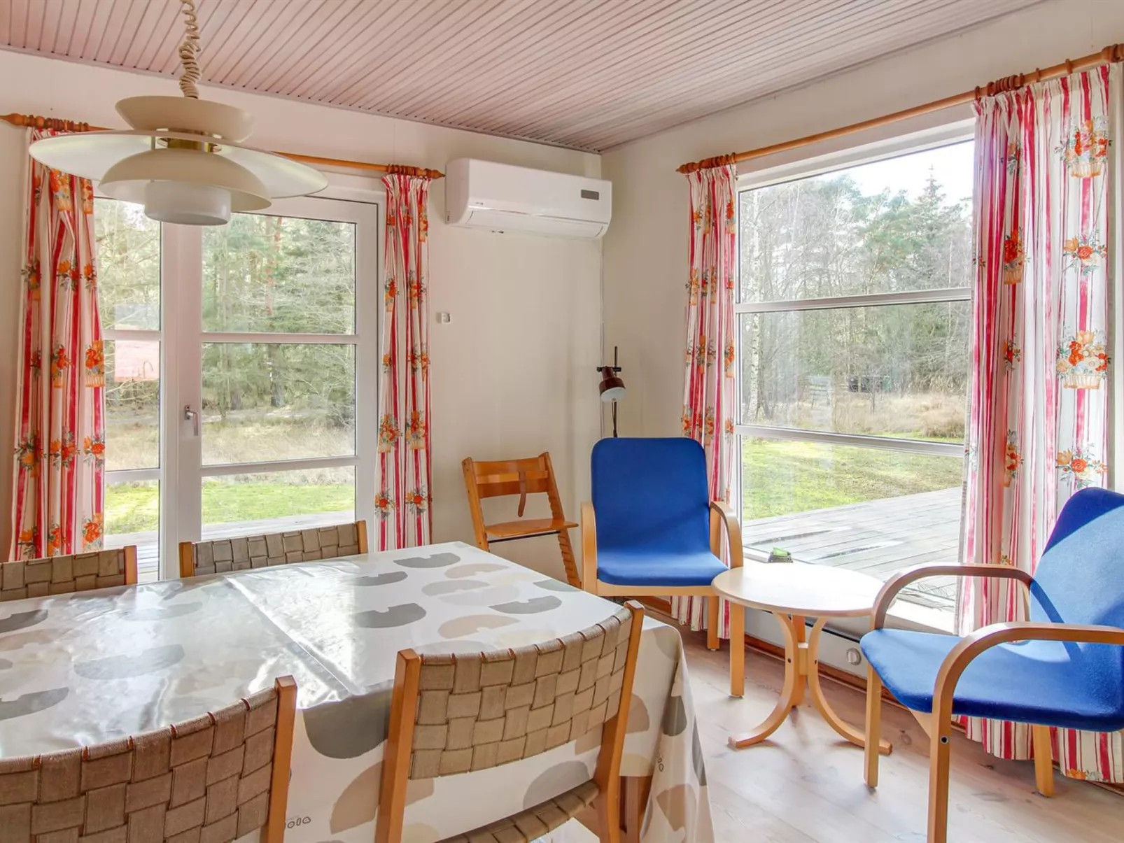 "Majken" - 300m from the sea-Binnen
