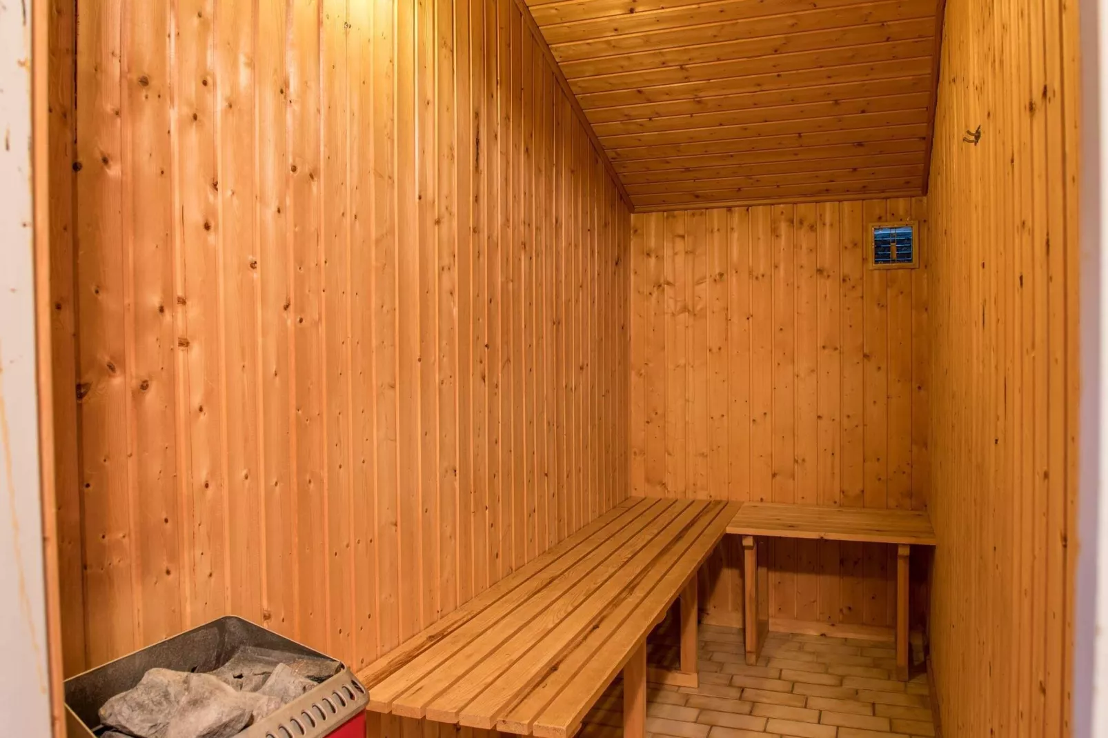 6 persoons vakantie huis in Henne-Sauna