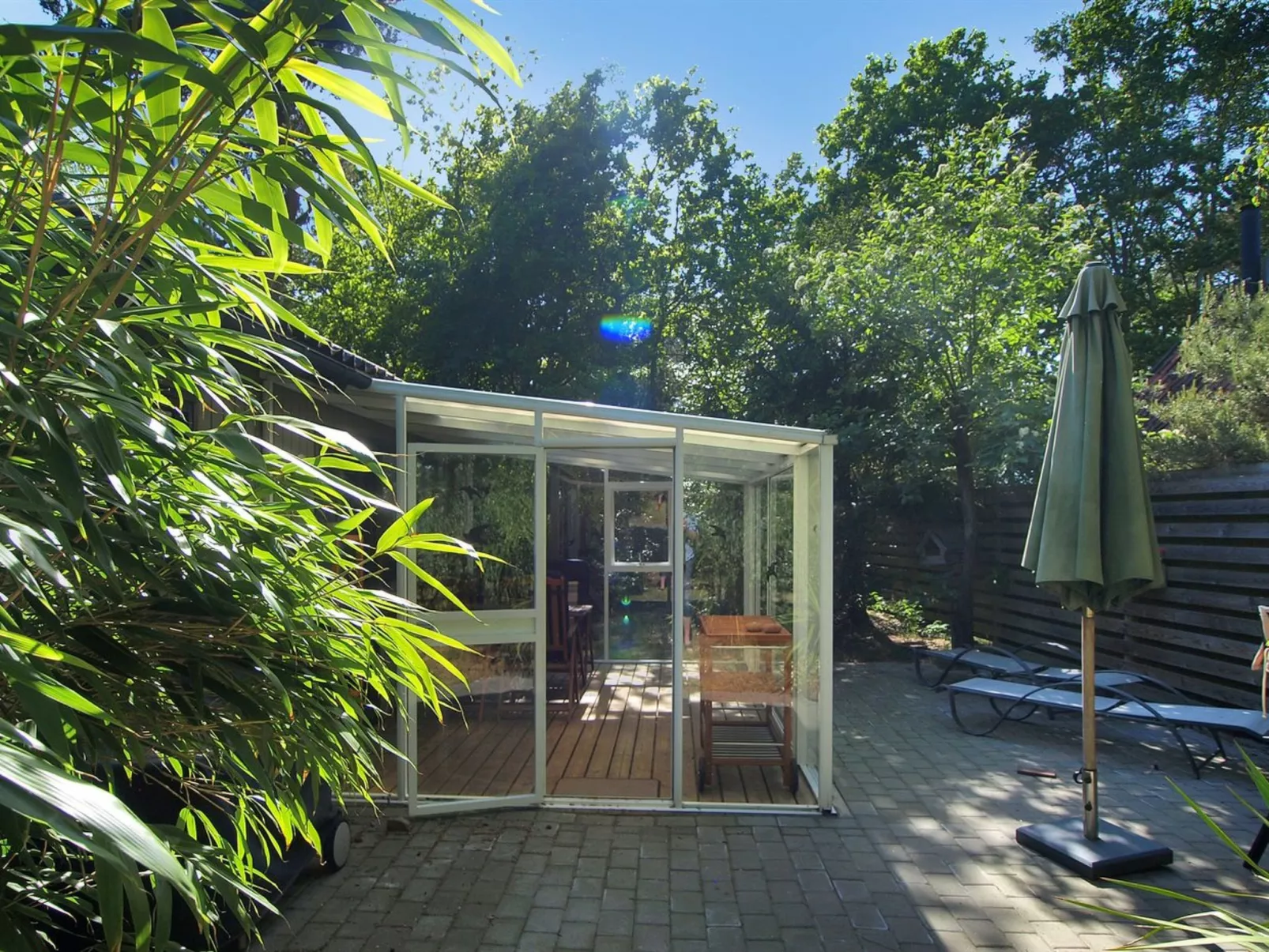 "Ellinor" - 300m from the sea-Binnen