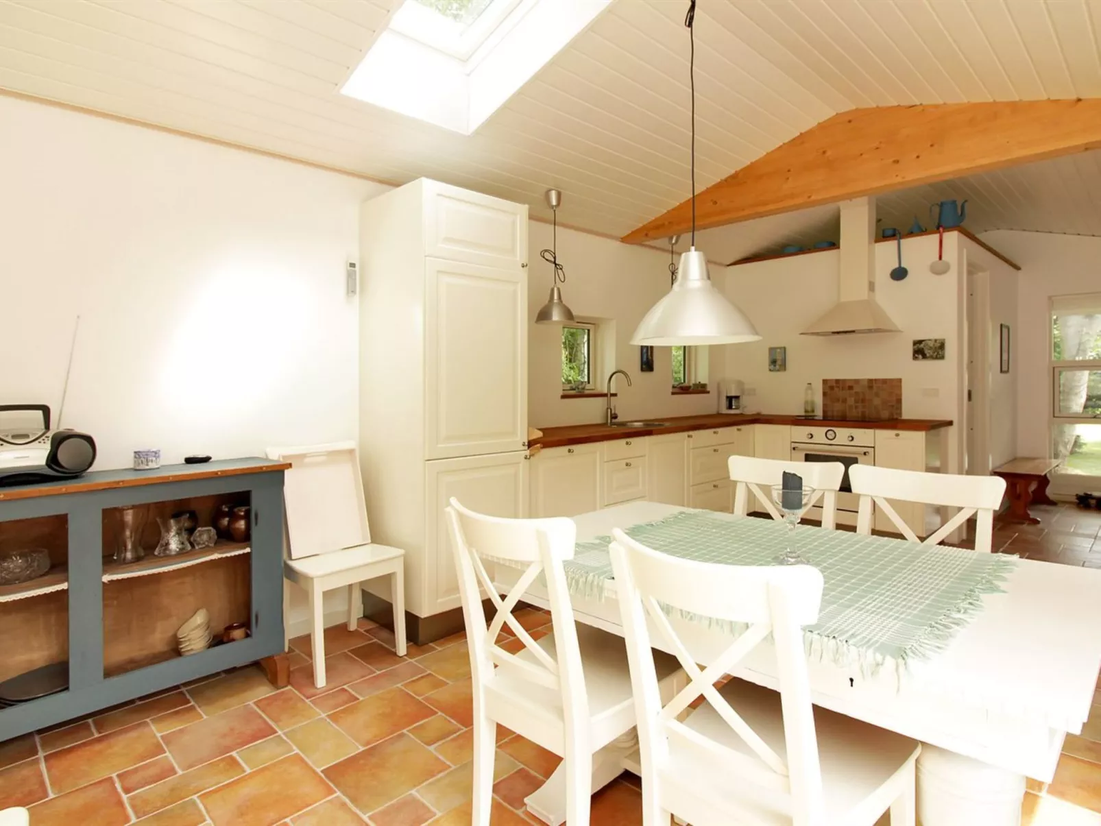 "Jouni" - 500m from the sea-Binnen