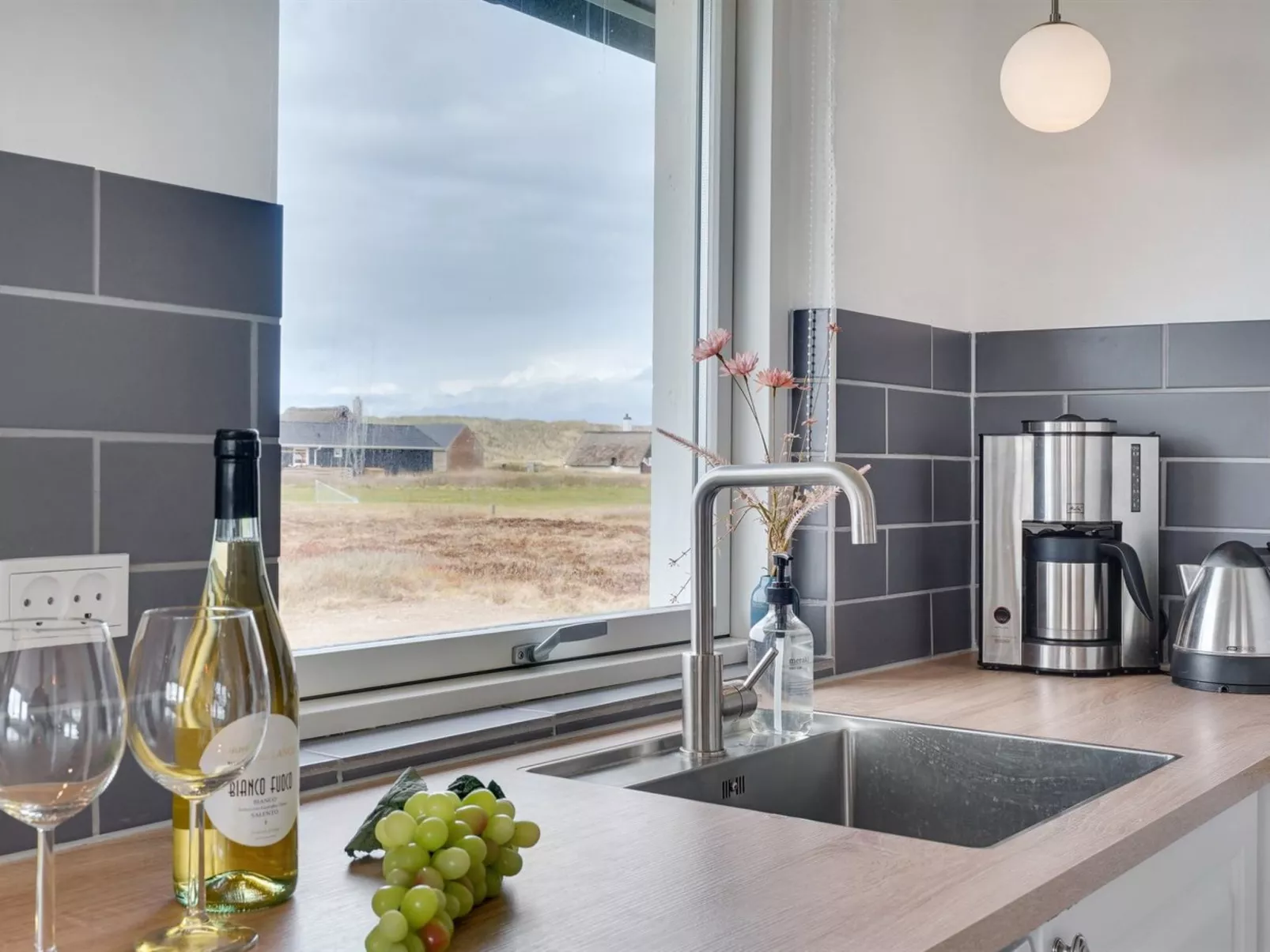 "Gudmand" - 200m from the sea-Binnen
