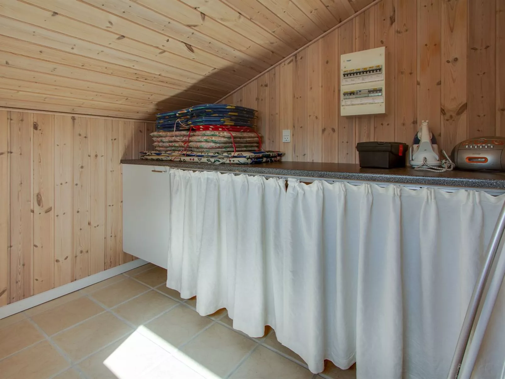 "Eilert" - 250m from the sea-Binnen