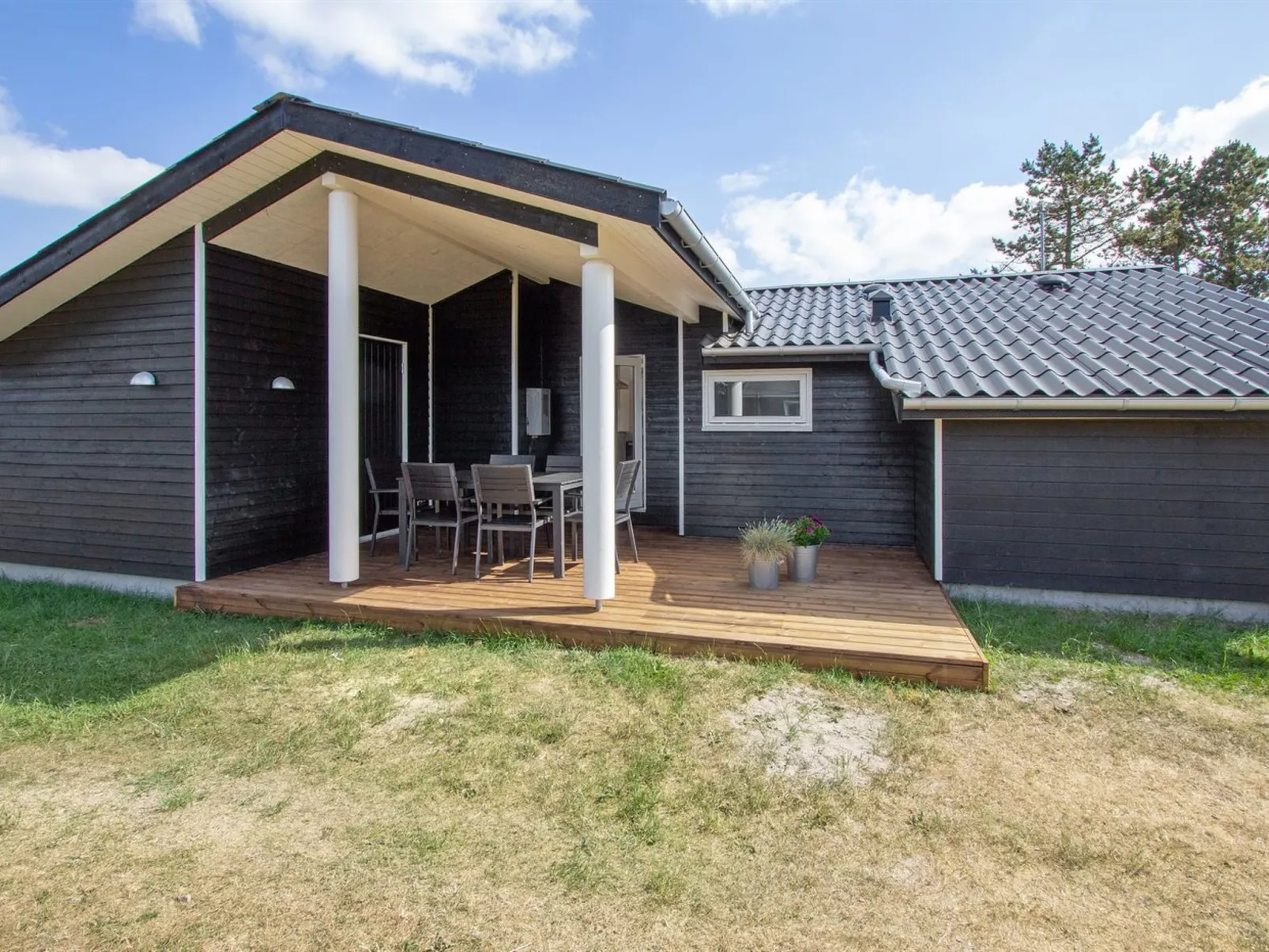 "Eilert" - 250m from the sea-Buiten
