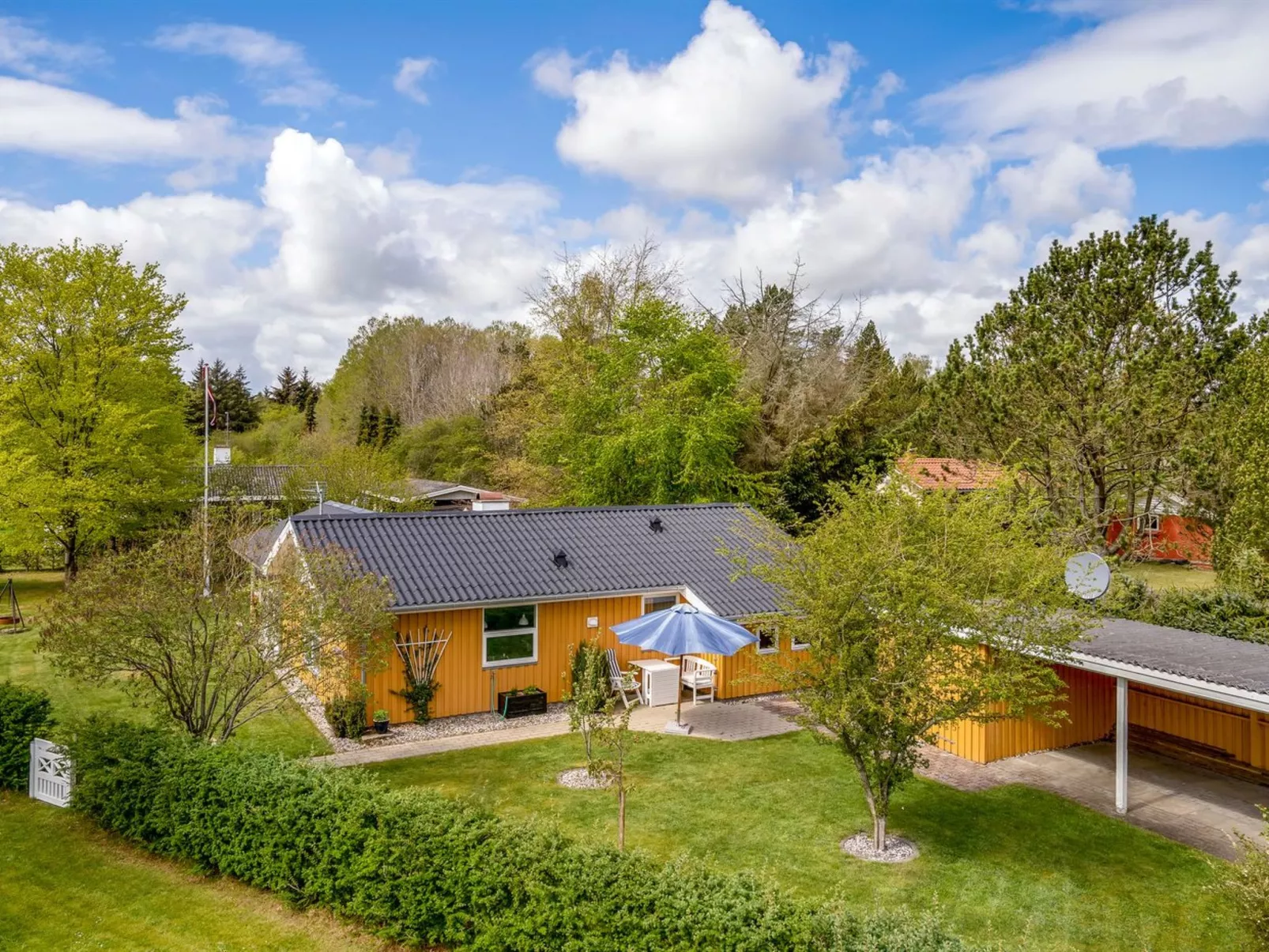 "Nico" - 1.1km from the sea-Buiten