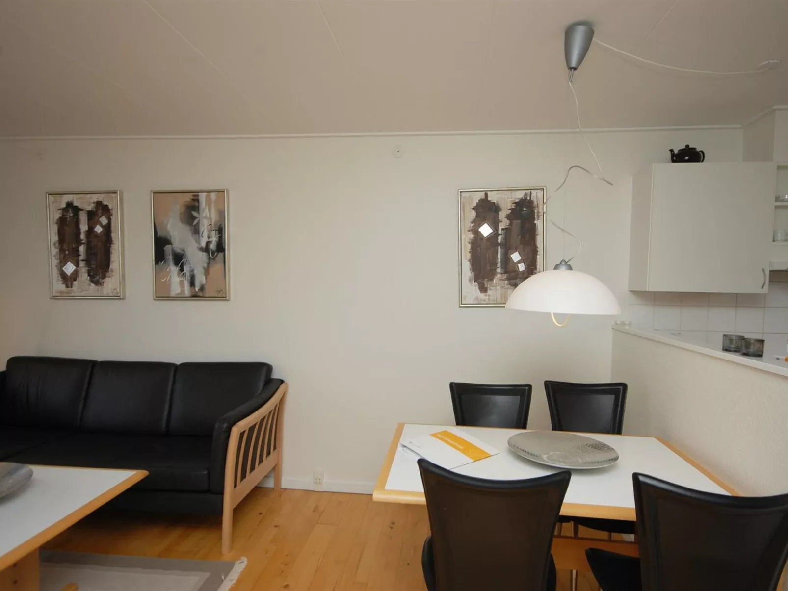 "Runhild" - 100m from the sea-Binnen