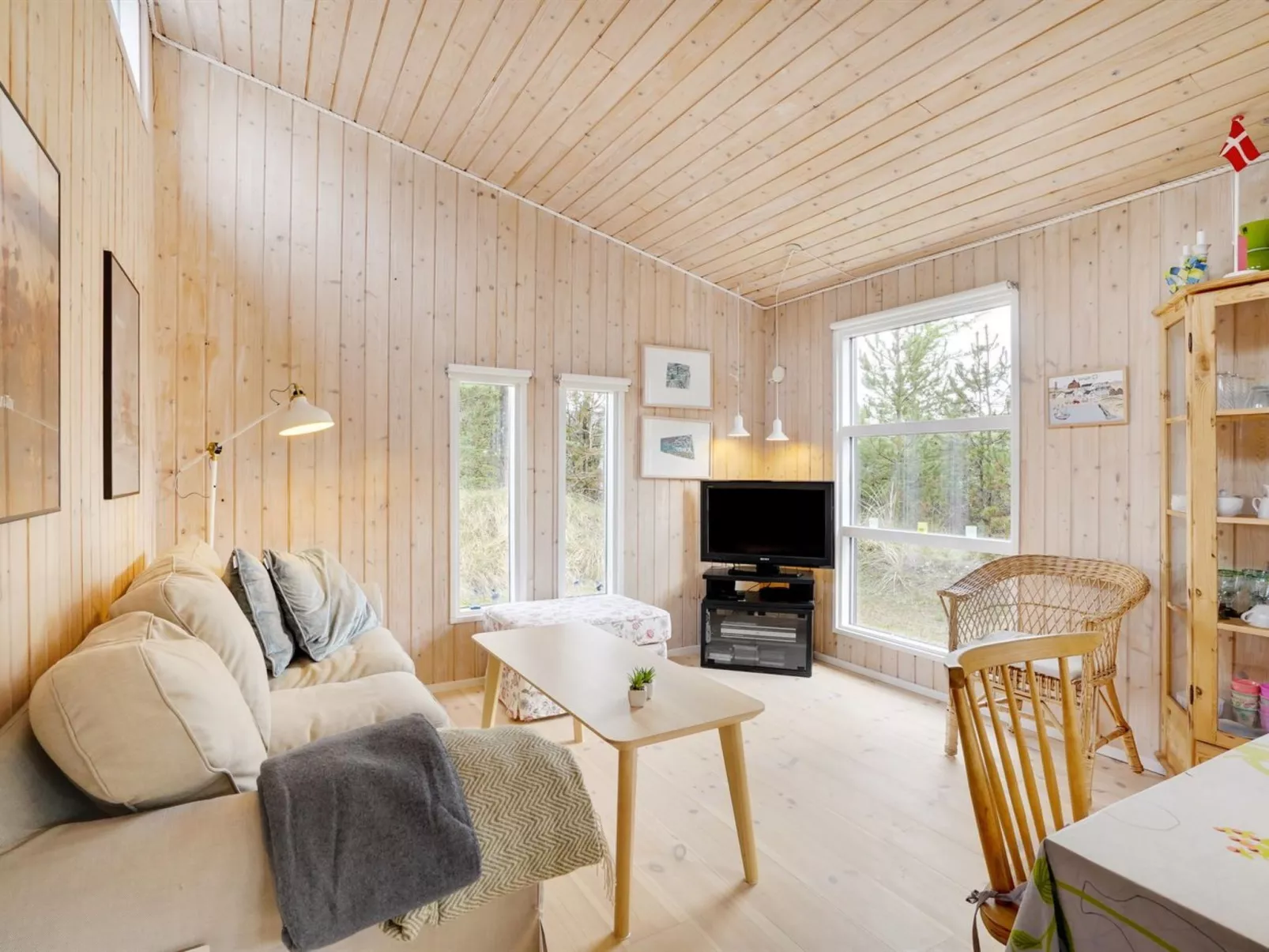 "Eroll" - 1.8km from the sea-Binnen