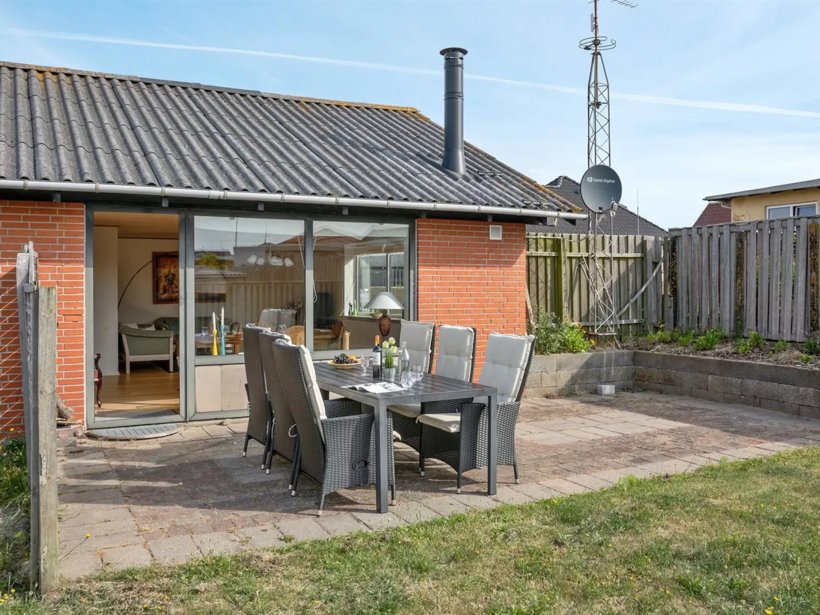 "Agne" - 400m from the sea-Buiten