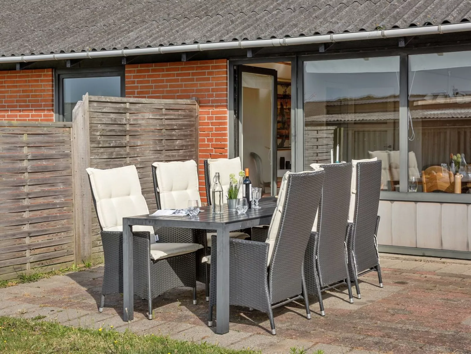 "Agne" - 400m from the sea-Buiten