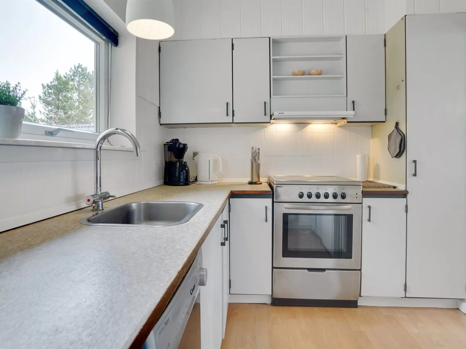 "Alfwin" - 3km from the sea-Binnen