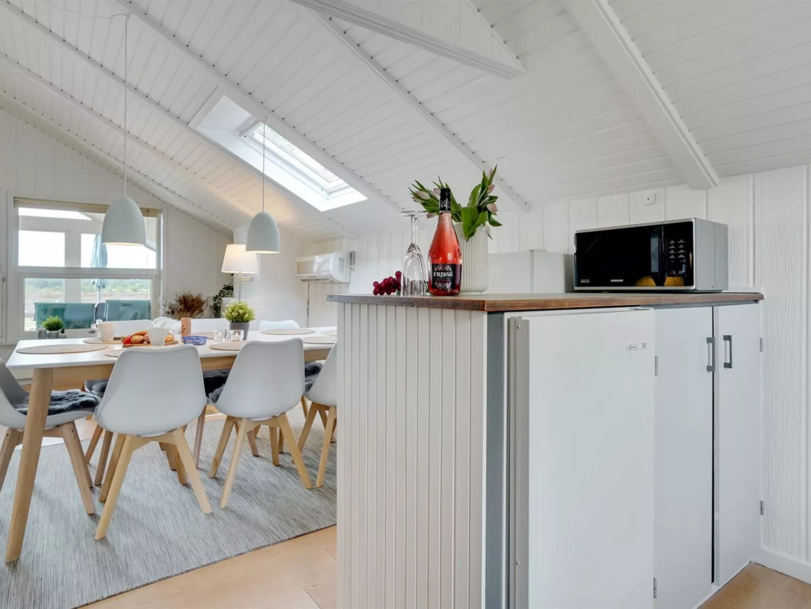 "Alfwin" - 3km from the sea-Binnen