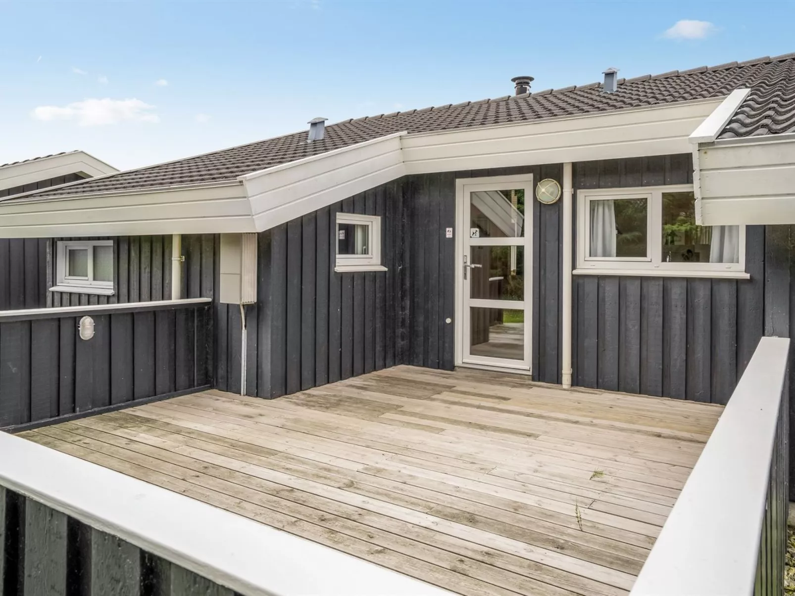 "Ellen" - 289m from the sea-Buiten