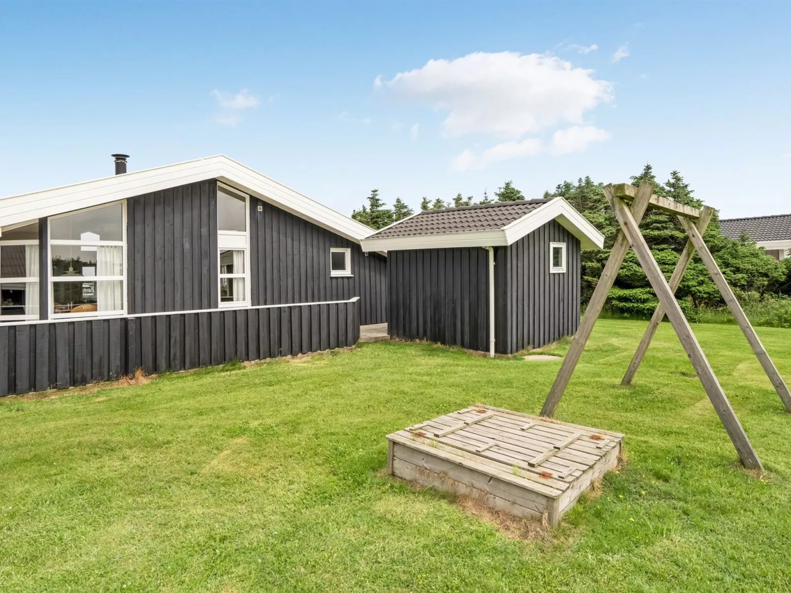 "Ellen" - 289m from the sea-Buiten