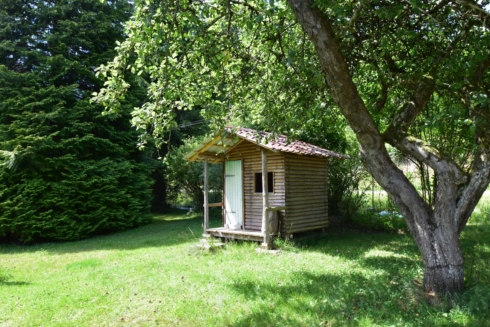 Chalet - TURQUESTEIN-Tuinen zomer