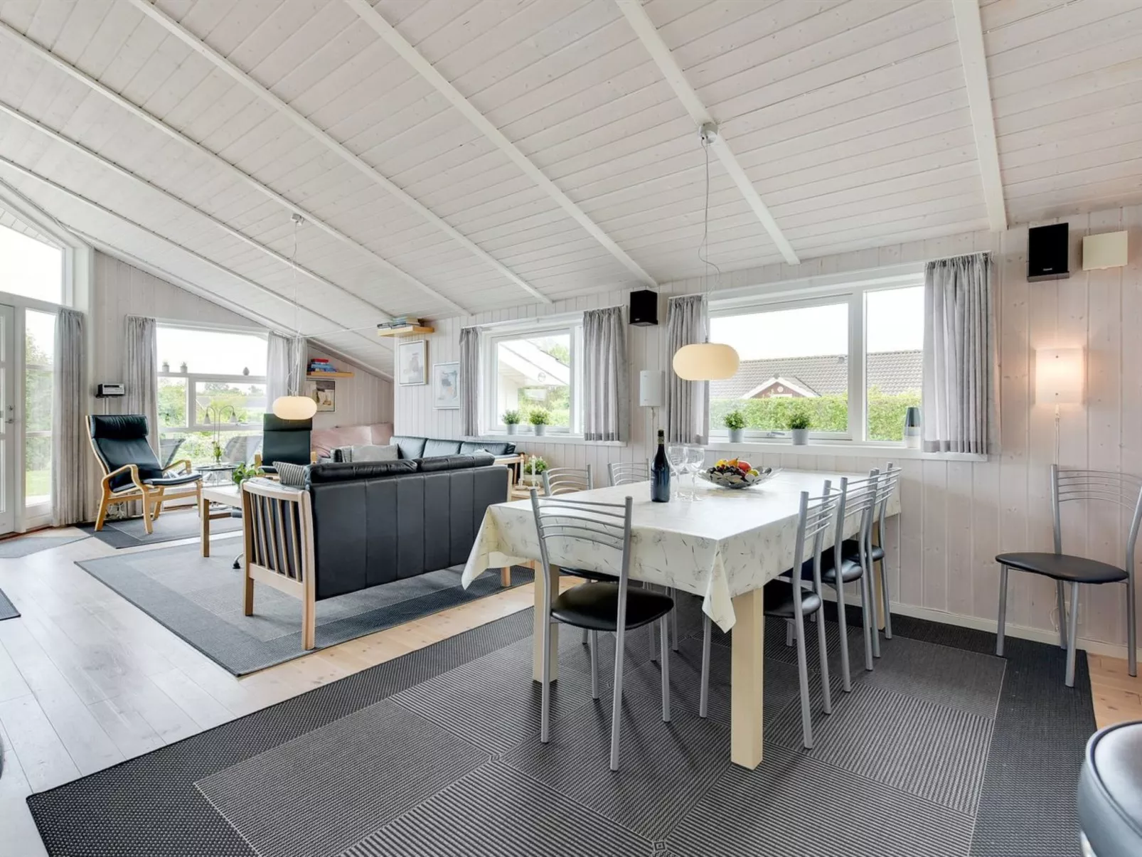 "Tjakko" - 700m from the sea-Binnen