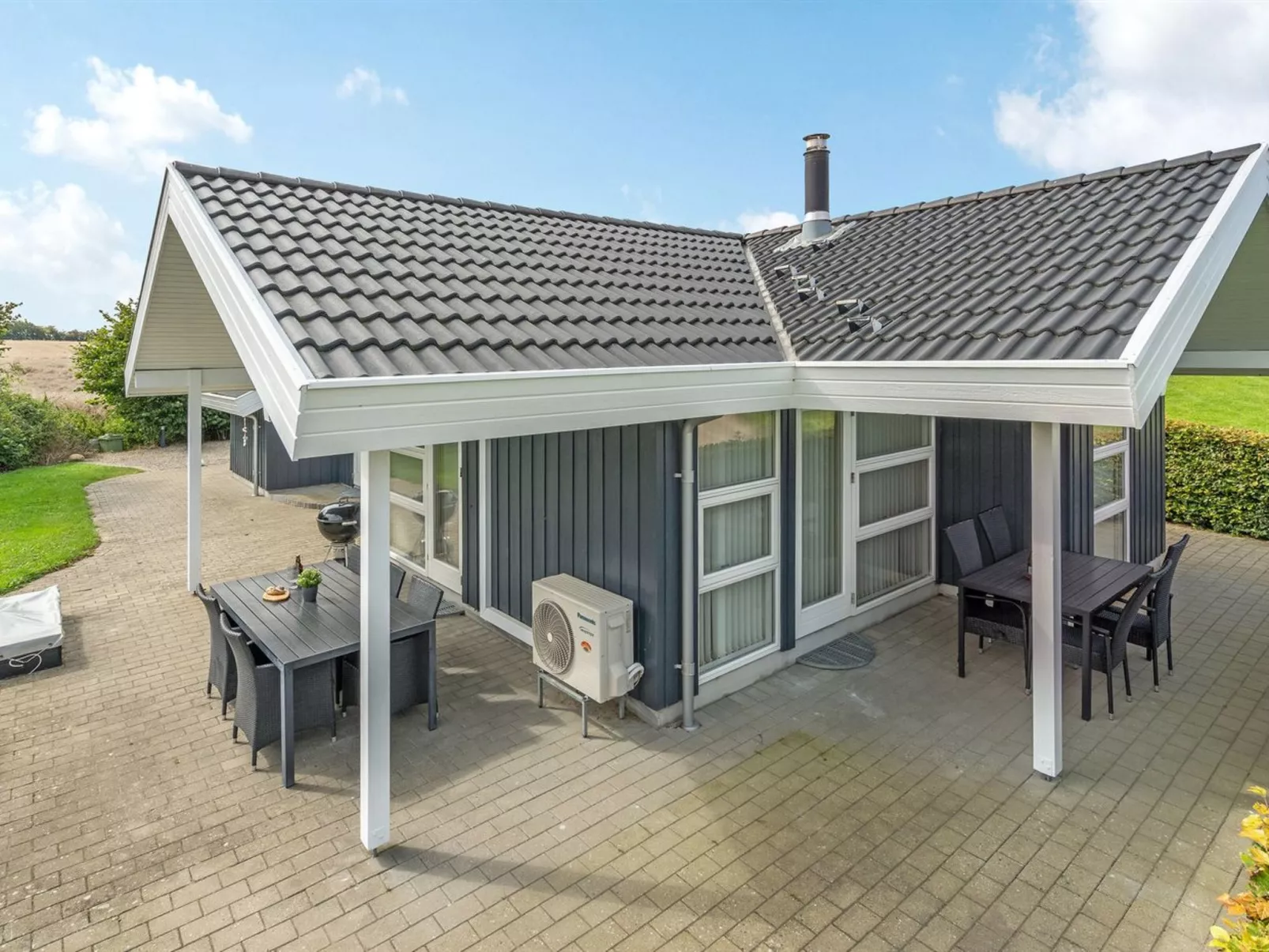 "Deline" - 250m from the sea-Buiten