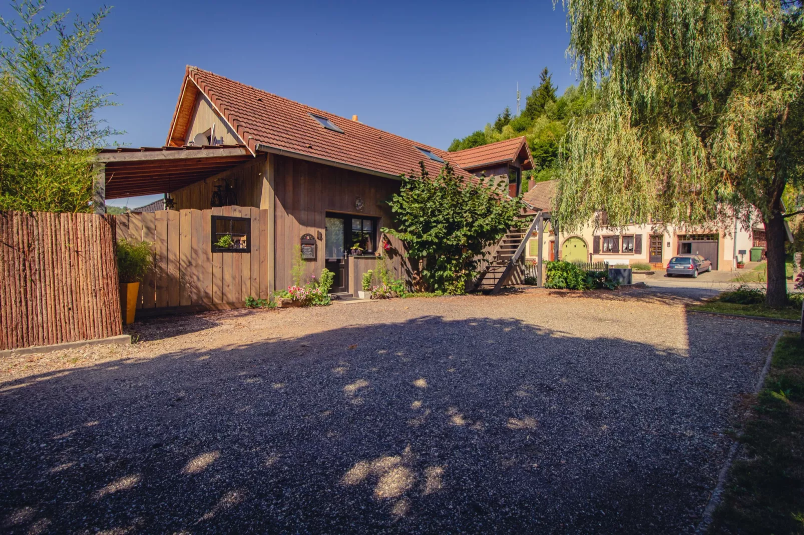 Gîte du Crâ-Buitenkant zomer