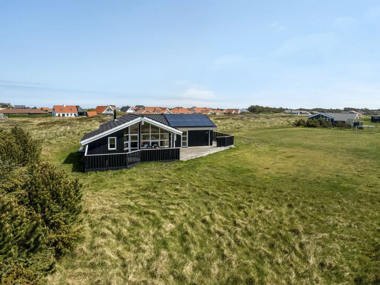 "Emppu" - 400m from the sea-Buiten