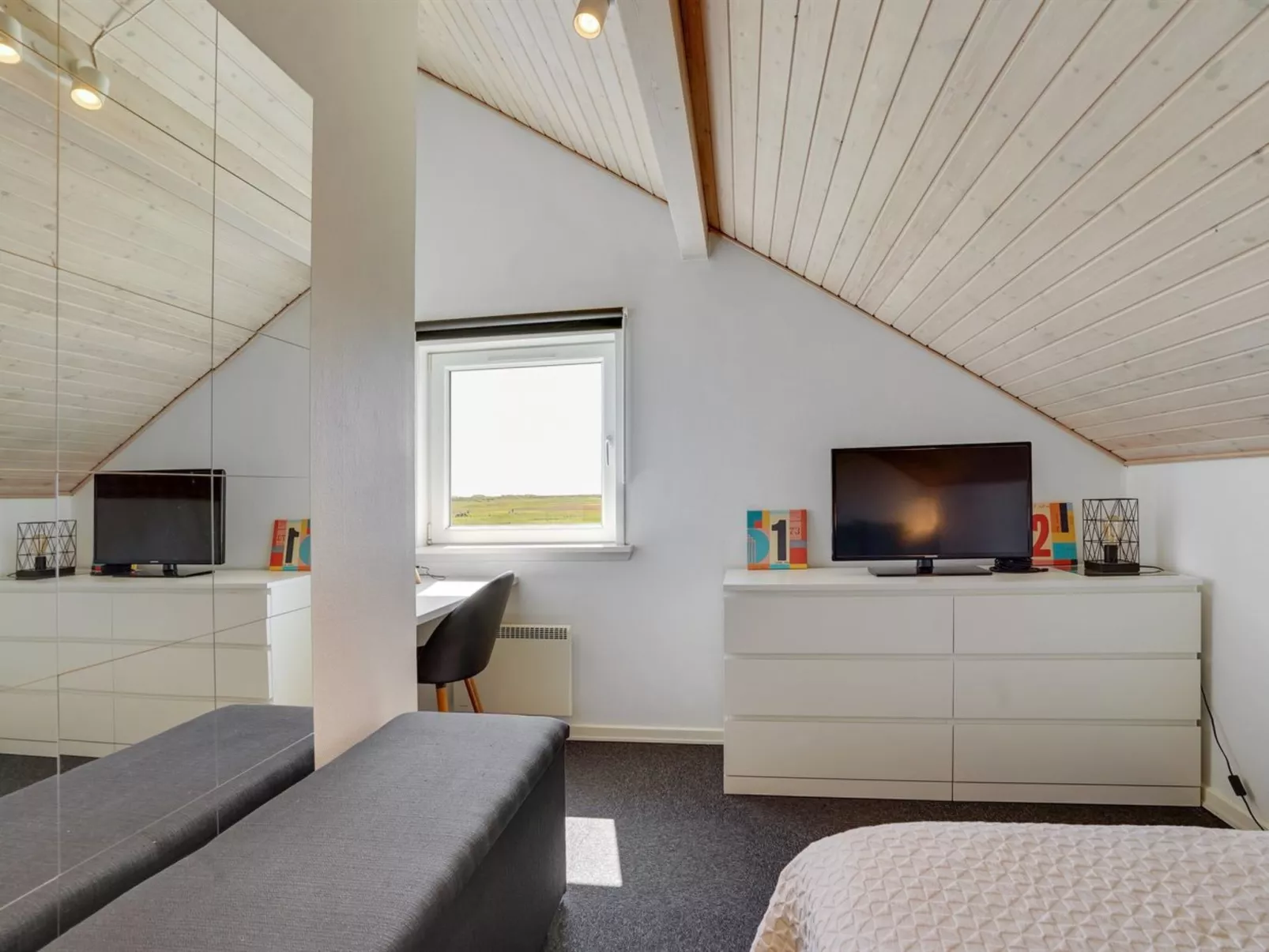 "Gerharde" - 2.3km from the sea-Binnen