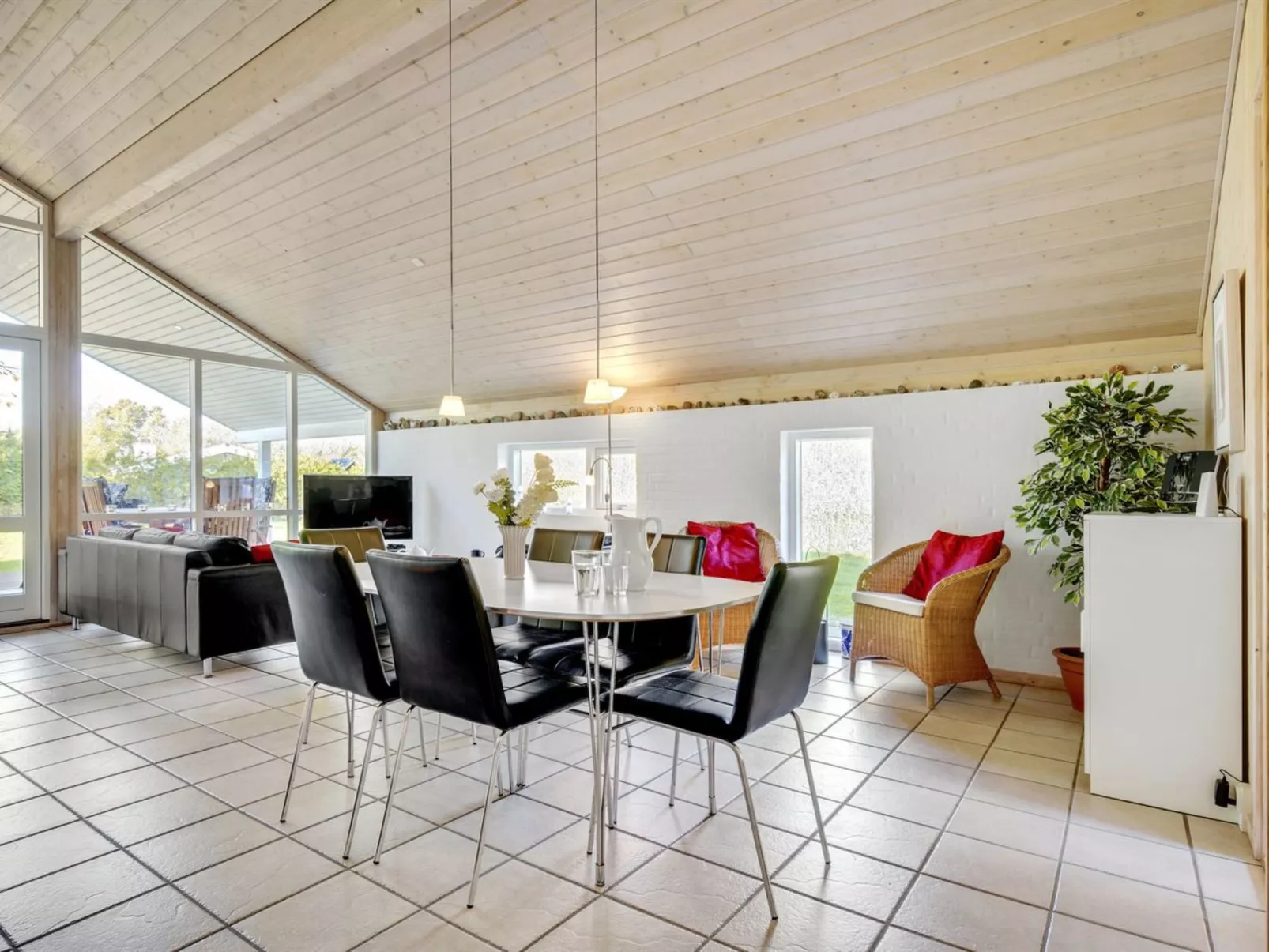 "Dagna" - 200m from the sea-Binnen