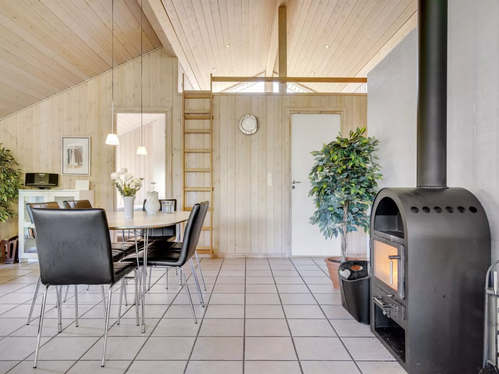 "Dagna" - 200m from the sea-Binnen