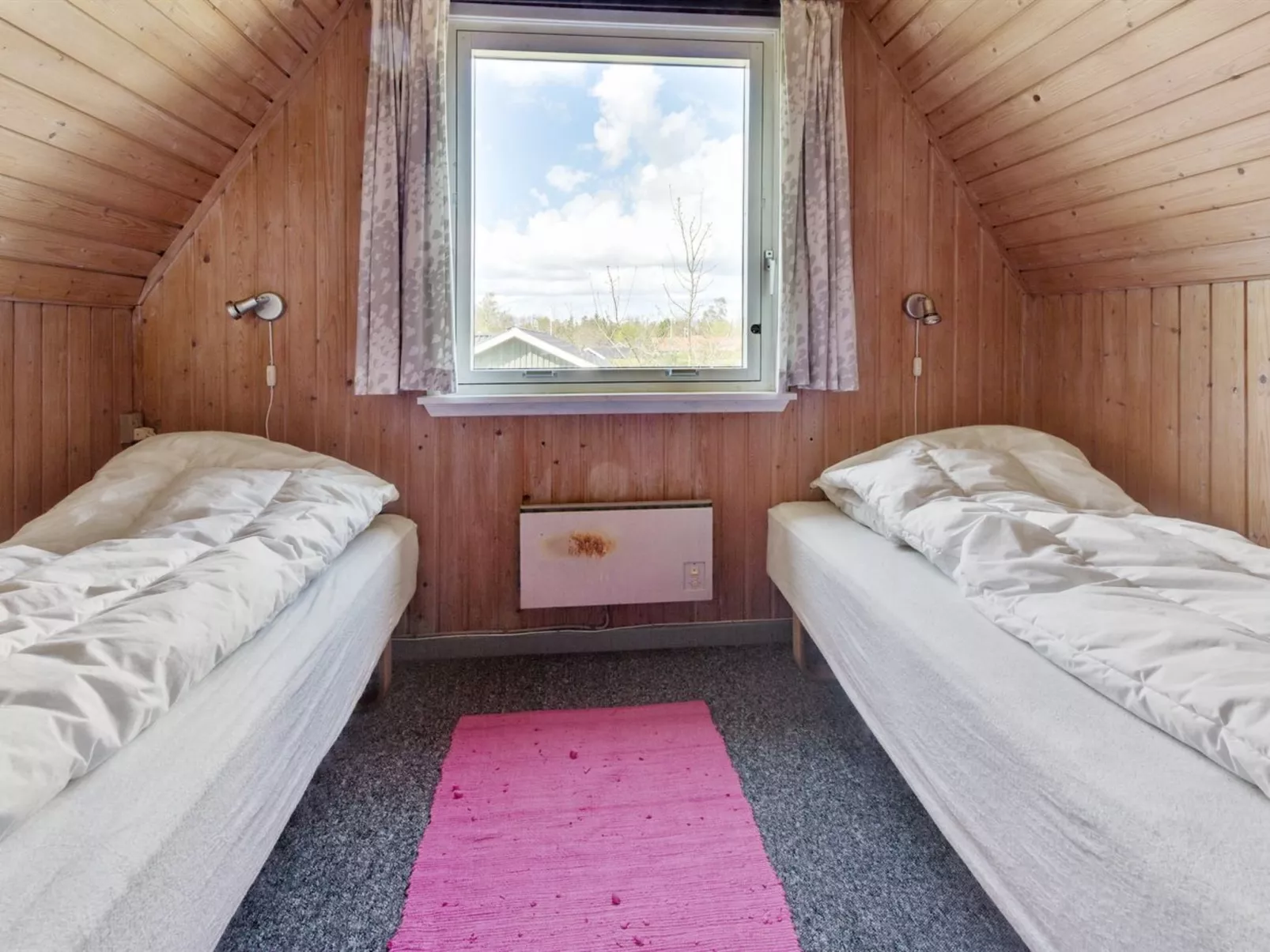 "Tanita" - 1km from the sea-Binnen