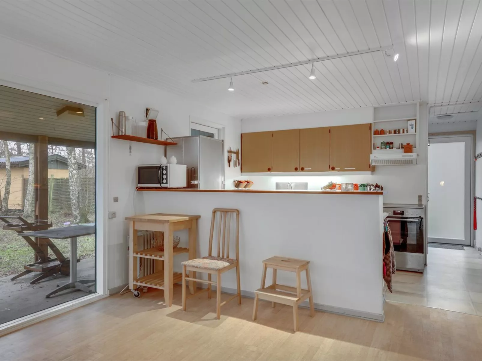 "Henri" - 800m from the sea-Binnen