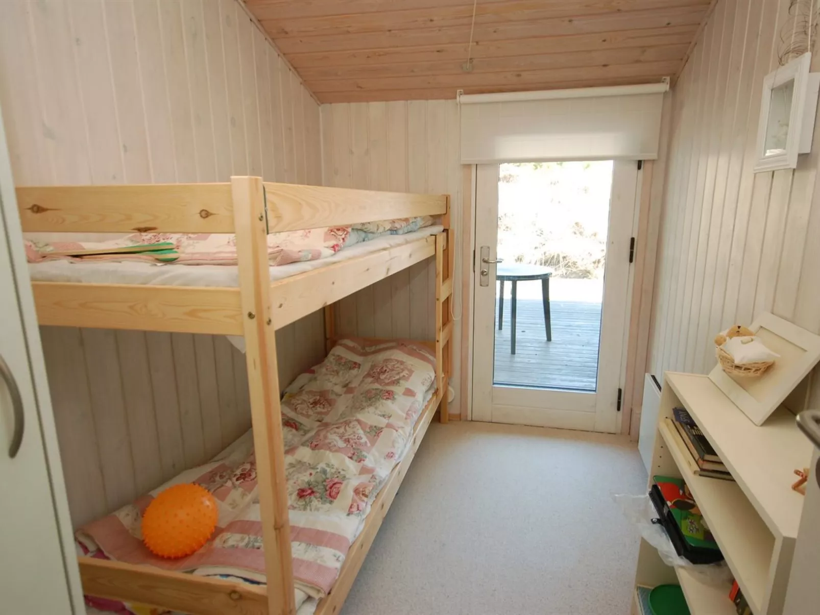 "Thanee" - 1.7km from the sea-Binnen