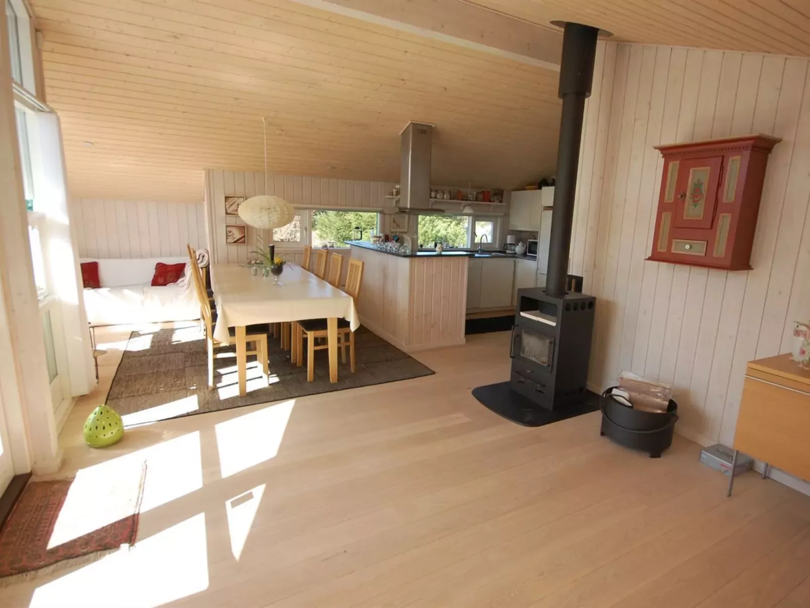 "Thanee" - 1.7km from the sea-Binnen