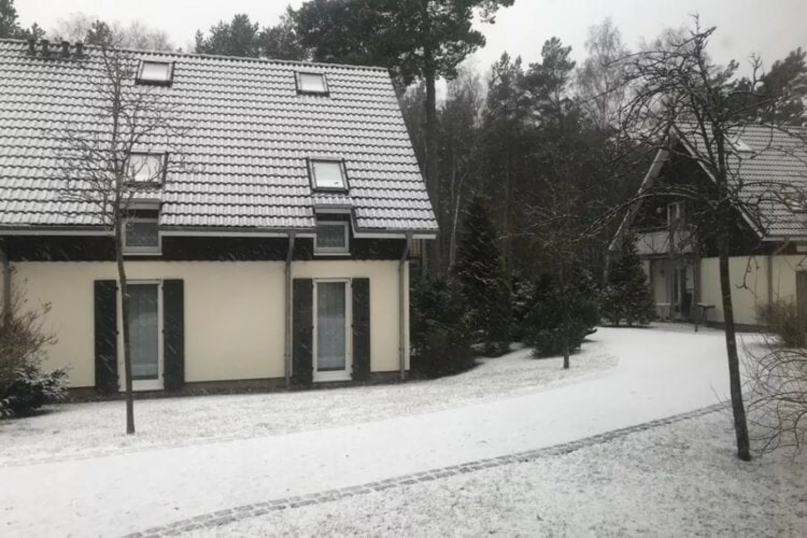 EG Links Haus 4 Nr 9-Uitzicht winter