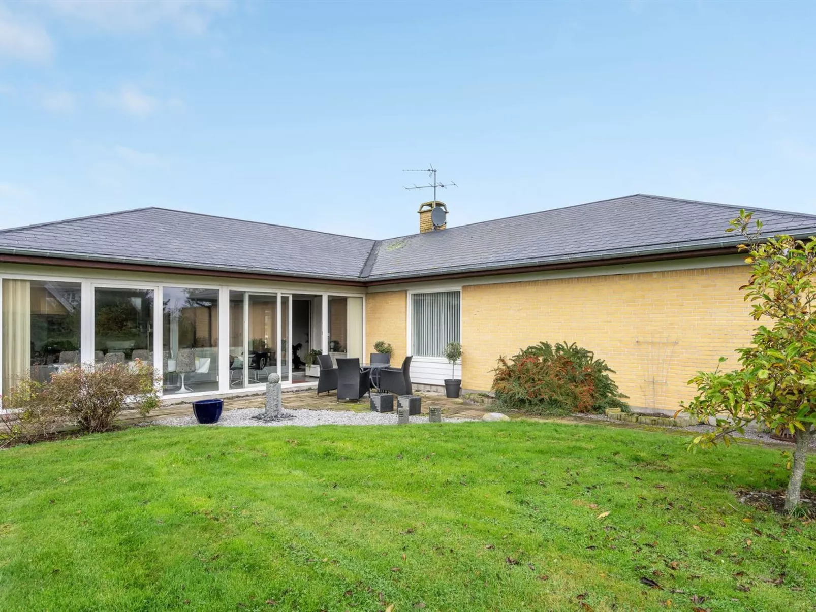 "Sirja" - 250m from the sea-Buiten