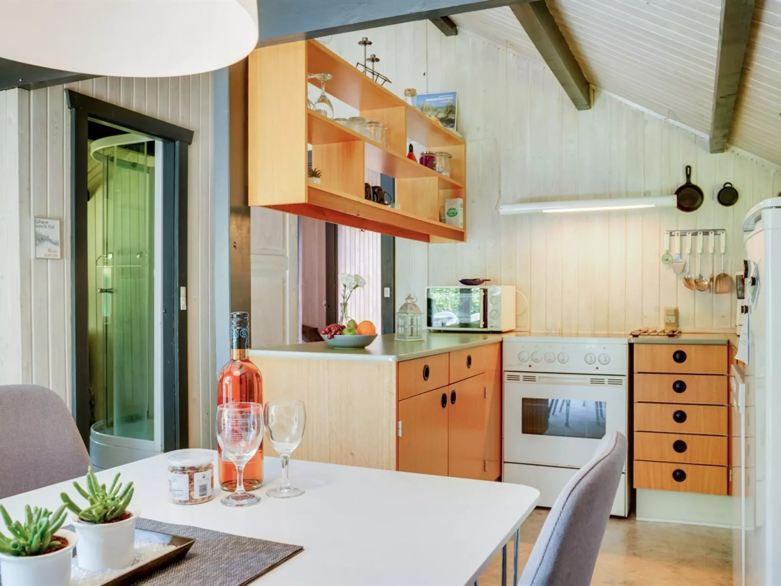 "Rentje" - 31km from the sea-Binnen