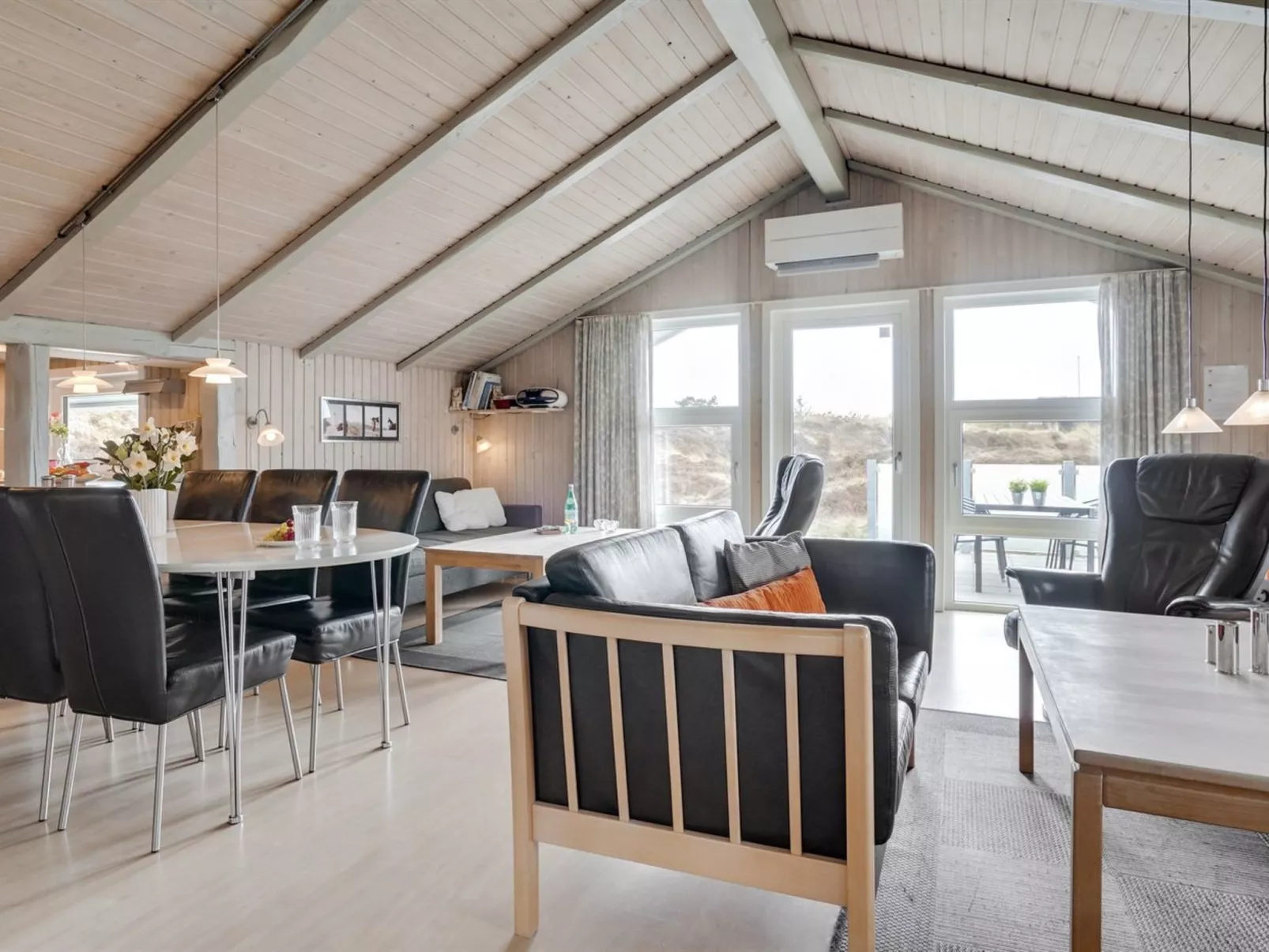 "Tennie" - 300m from the sea-Binnen