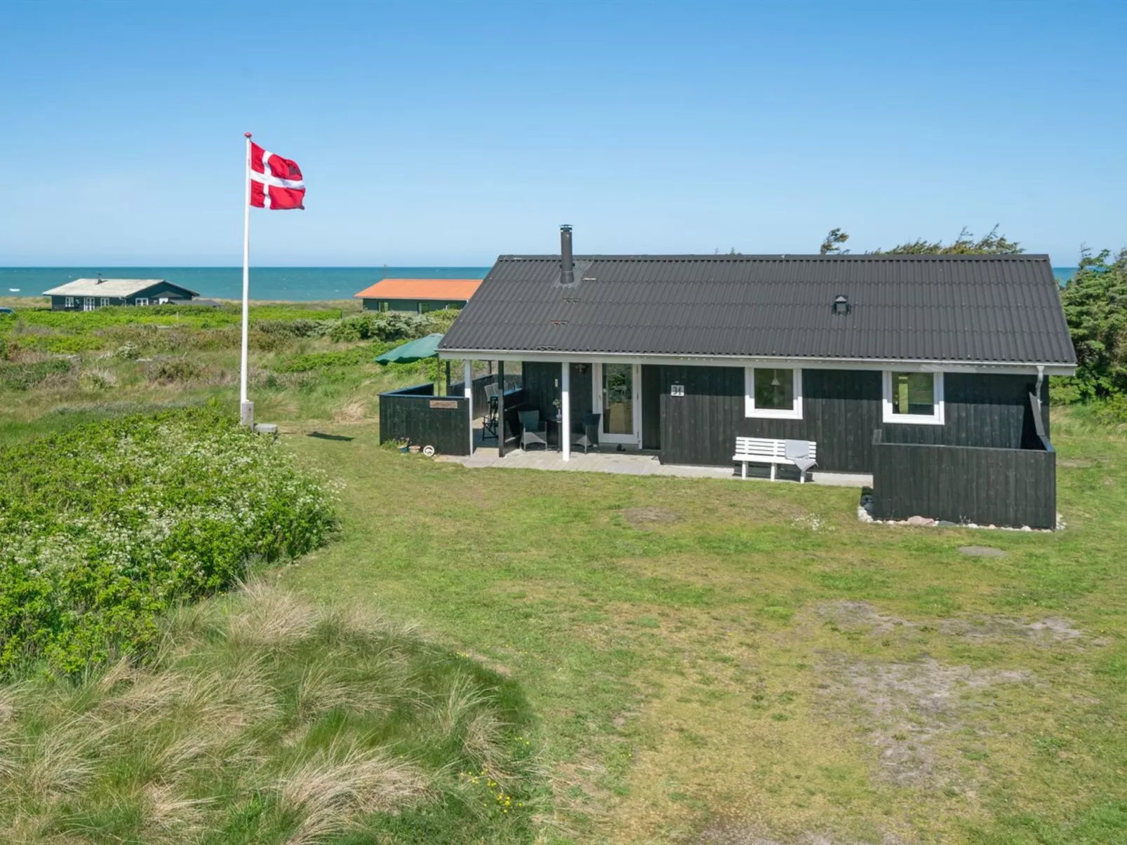 "Hubert" - 150m from the sea-Buiten