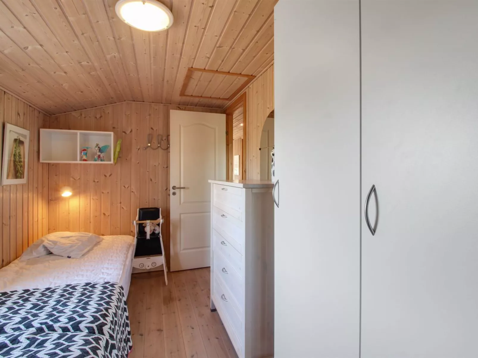 "Shaya" - 500m from the sea-Binnen