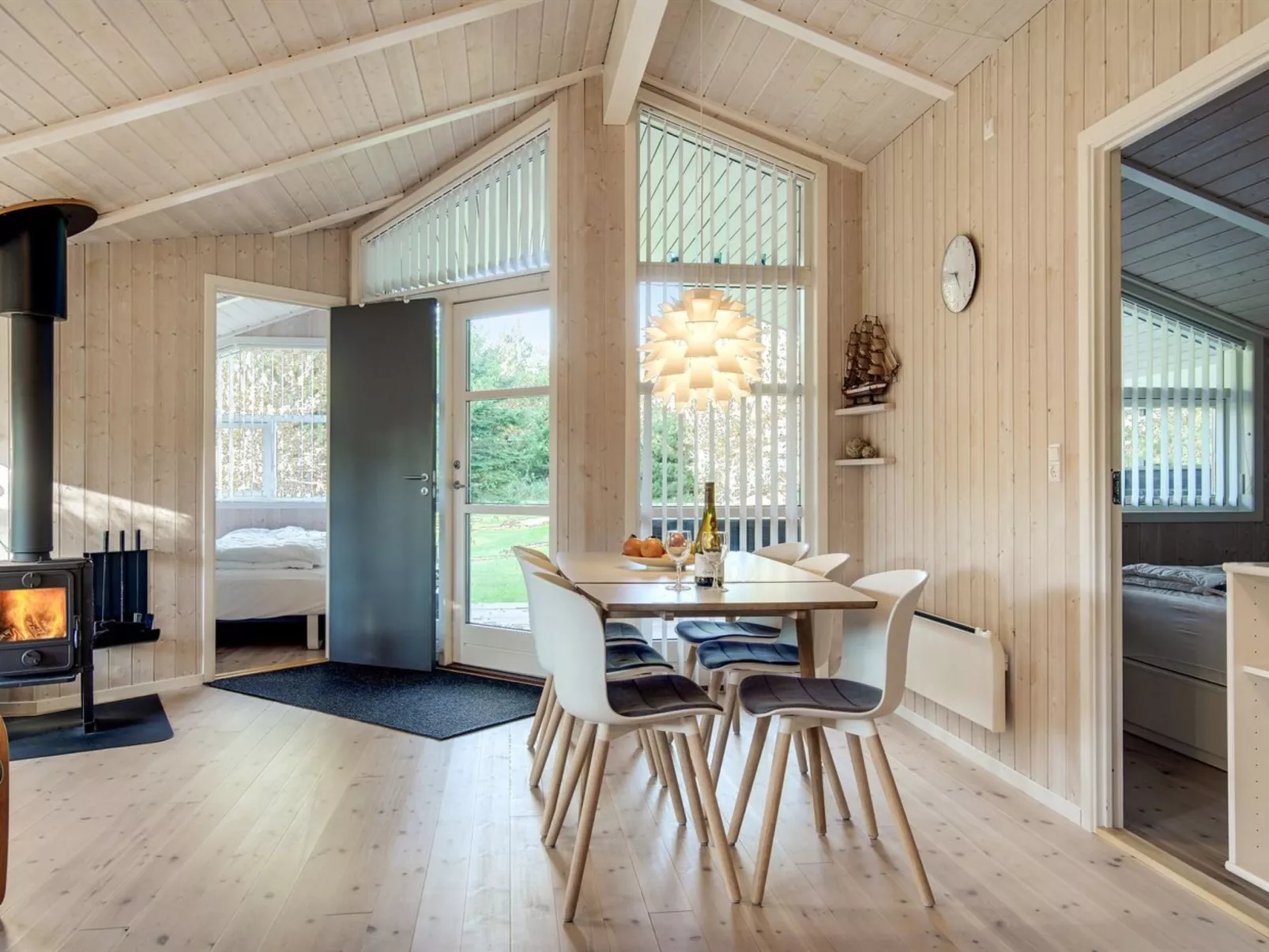 "Barnet" - 2.2km from the sea-Binnen