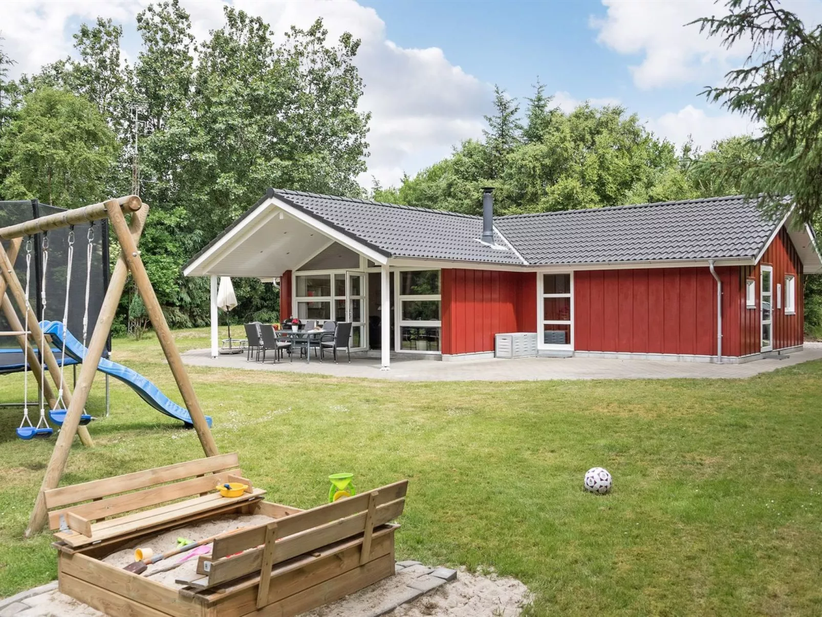 "Gundel" - 400m from the sea-Buiten