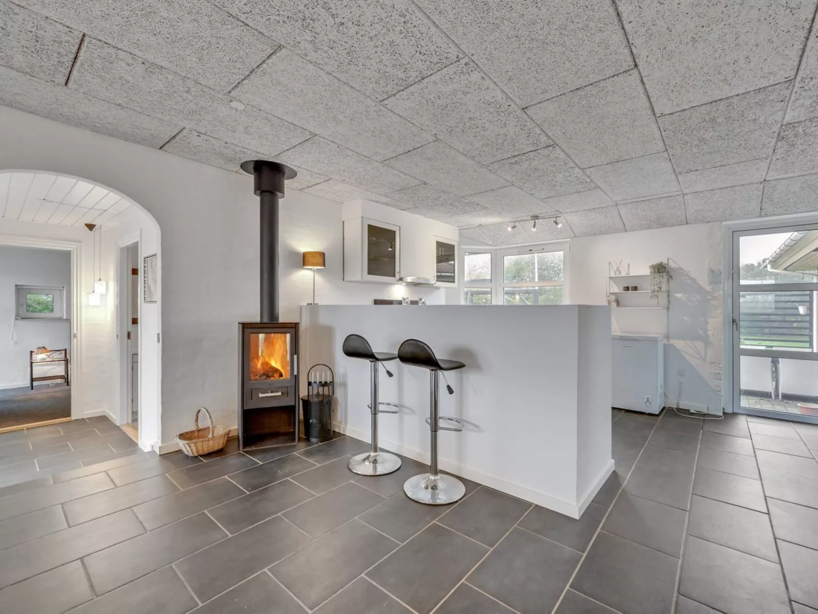 "Elia" - 300m from the sea-Binnen
