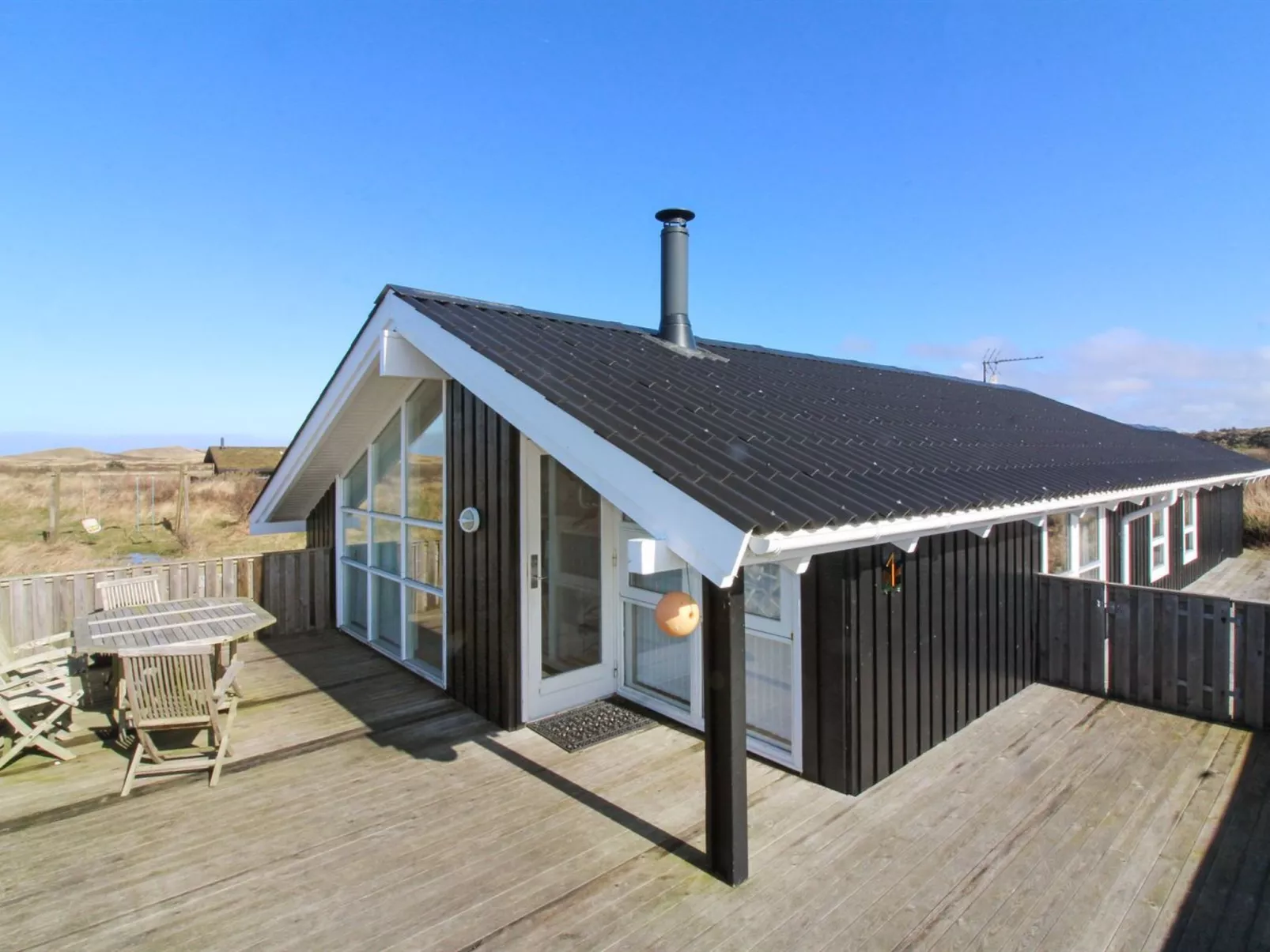 "Sixten" - 450m from the sea-Buiten
