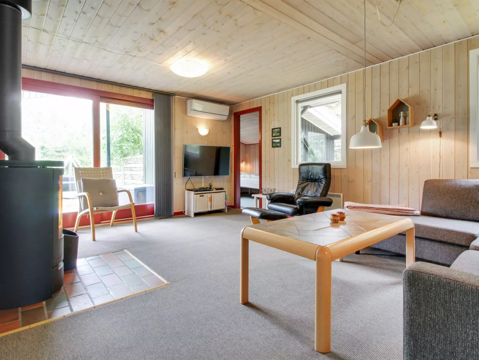 "Straale" - 1.4km from the sea-Binnen