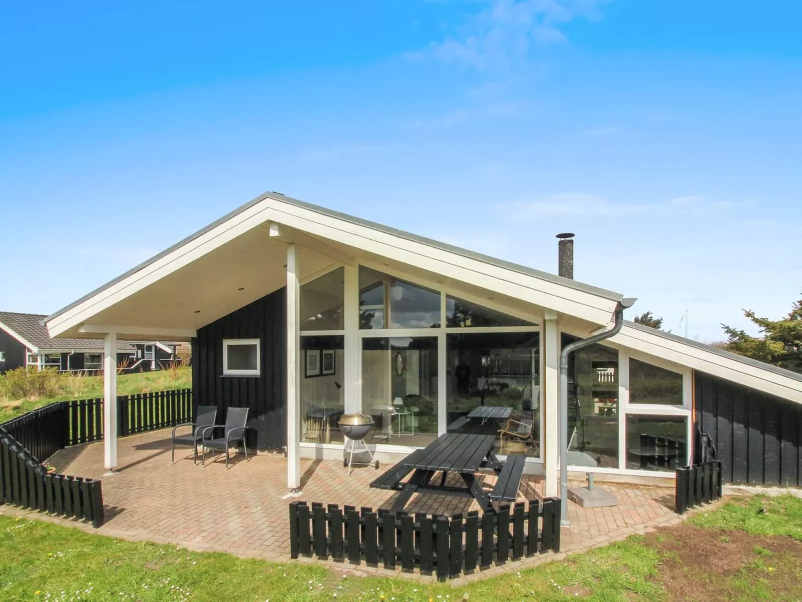 "Herbiorn" - 403m from the sea-Buiten